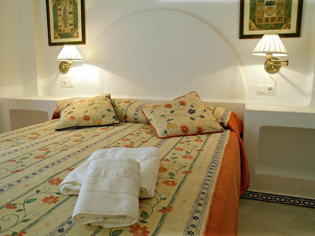 อพาร์ตโฮเต็ล โอนา อัลเดีย เดล มาร์ Aparthotel ตอร์เรเวียคา ภายนอก รูปภาพ