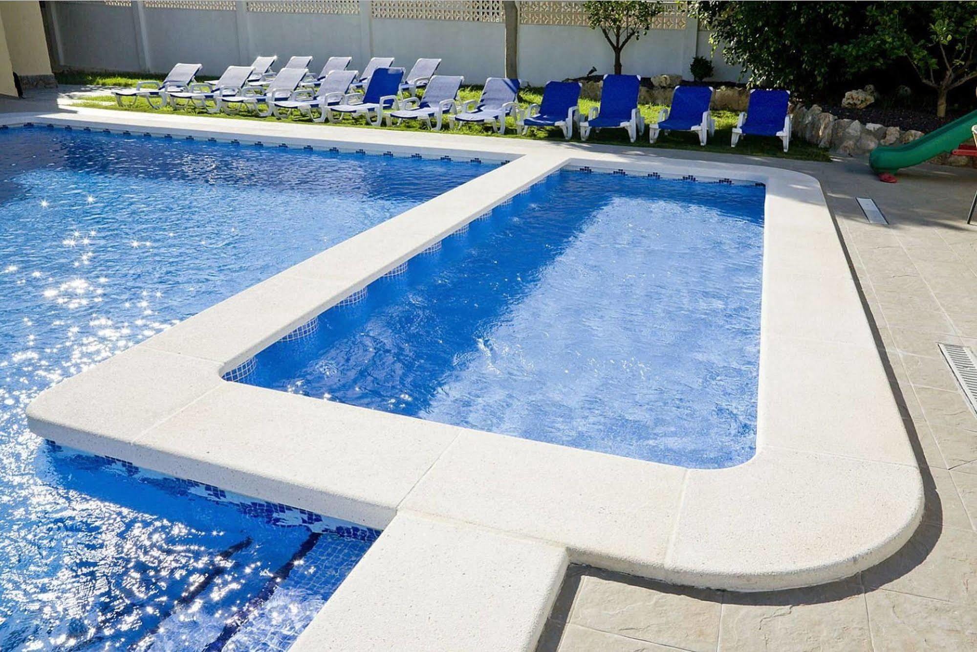 อพาร์ตโฮเต็ล โอนา อัลเดีย เดล มาร์ Aparthotel ตอร์เรเวียคา ภายนอก รูปภาพ